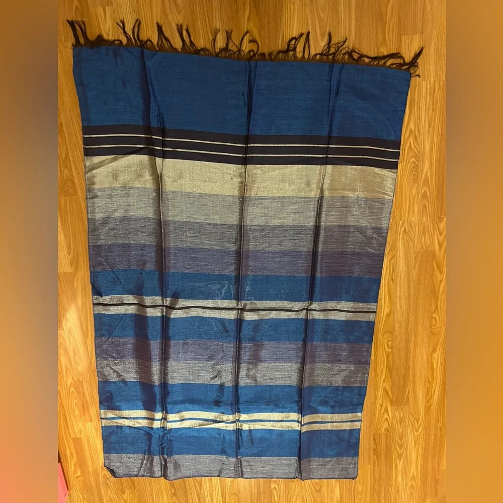 MOROCCAN CACTUS SILK HAND WOVEN THROW NEW